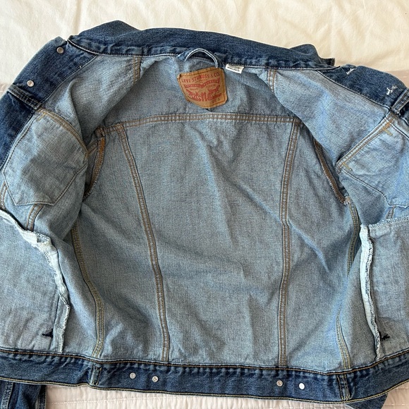 Levi’s Women’s Denim Jacket - size: S - Picture 4 of 6